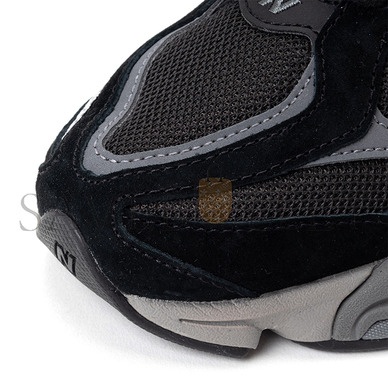 NEW BALANCE UNISEX BLACK CASTLEROCK RAIN CLOUD U9060